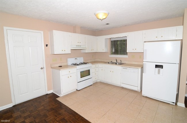 Building Photo - 3 br, 2 bath House - 1582 Kings Ridge Drive