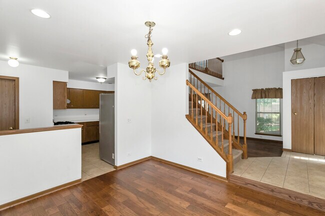 Building Photo - 1097 Quaker Hill Ct