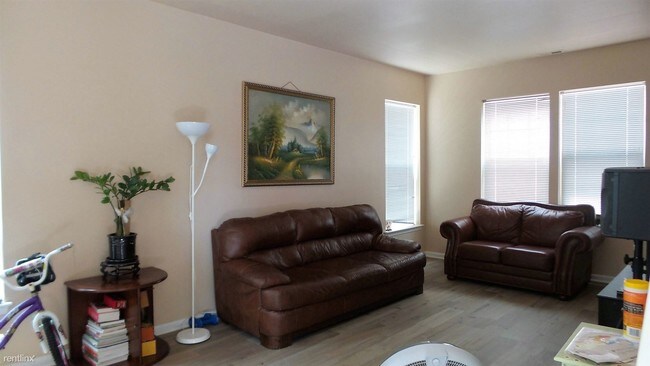 Foto del edificio - 706 S Juniper St