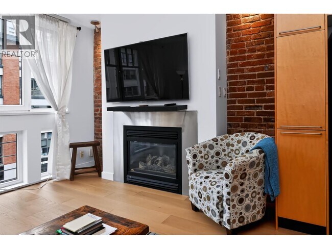 Photo du bâtiment - 1072 Hamilton St