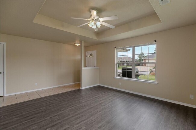 Foto del edificio - 750 Appleridge Dr