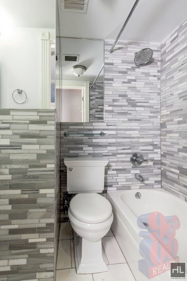 Foto del edificio - W 14TH ST.