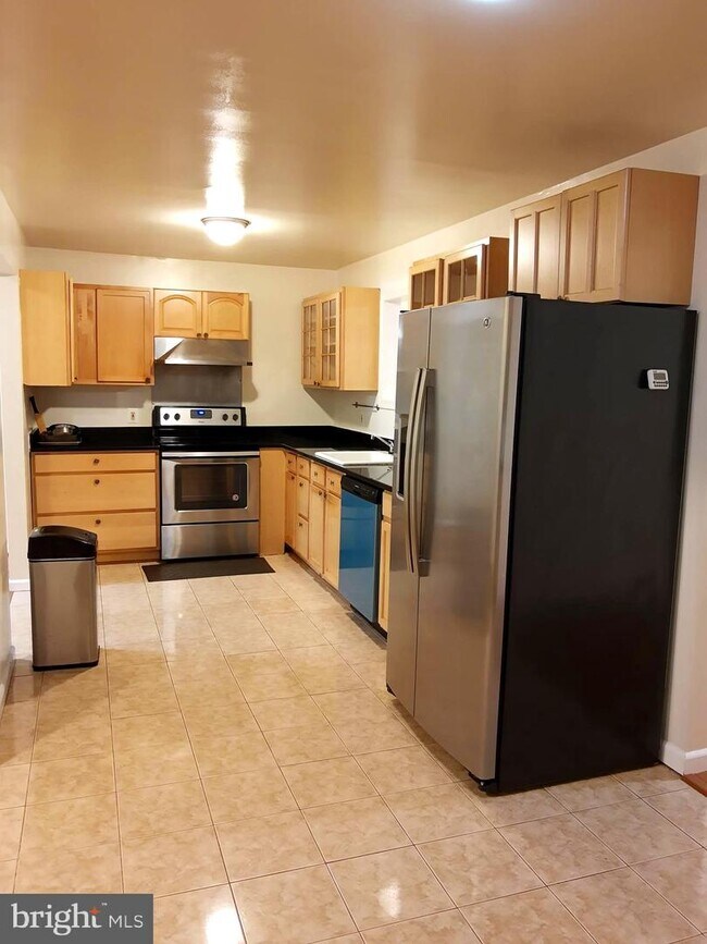 Foto del edificio - 710 Anderson Ave