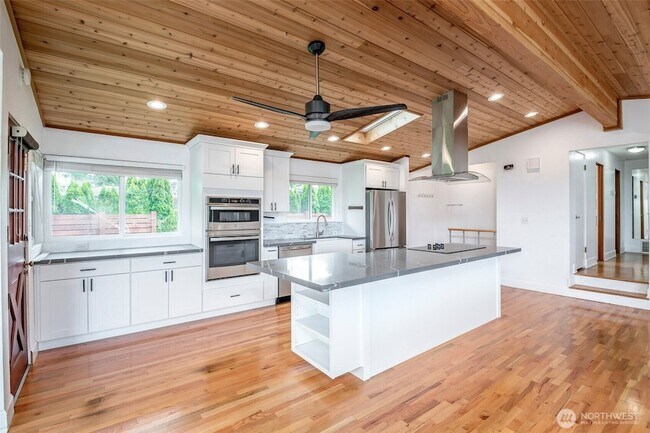 Building Photo - 3613 N 30th St