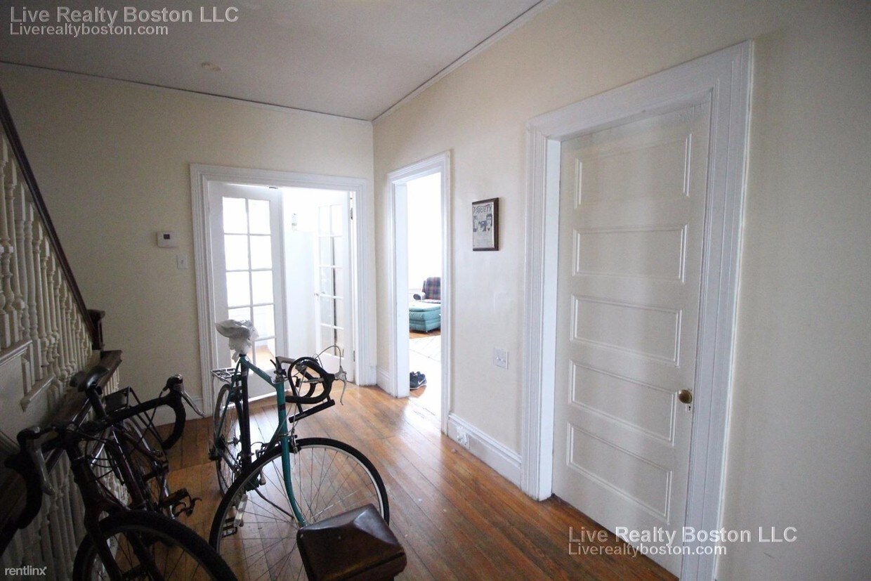 Foto del edificio - 1922 Beacon St