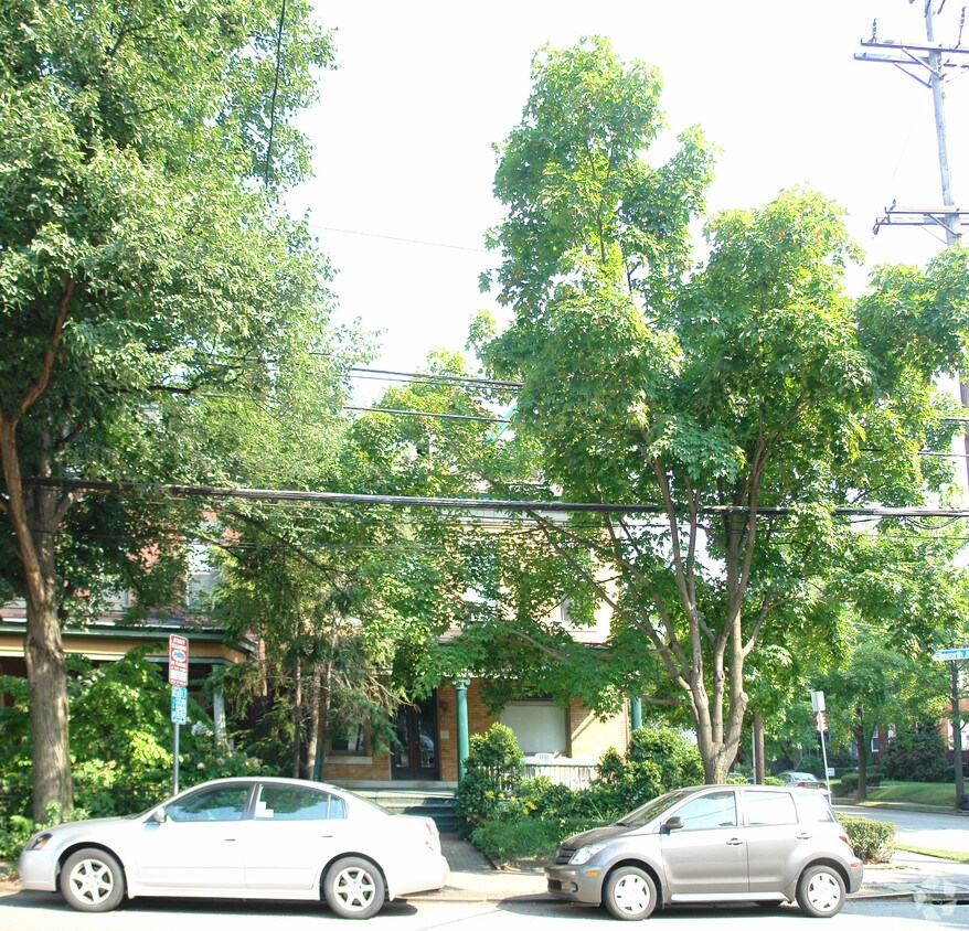 Foto del edificio - 5541 Ellsworth Ave
