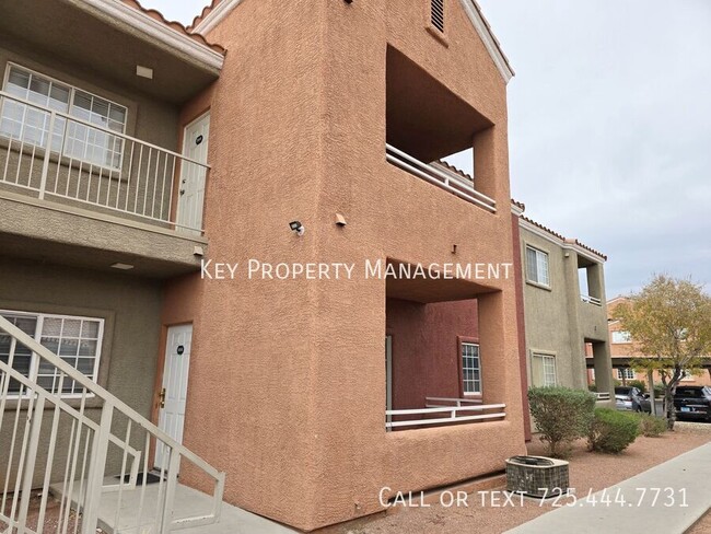 Building Photo - 2 BR CONDO IN GATED COMMUNITY W/ POOL AND ...