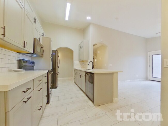 Foto del edificio - 16049 W Moreland St