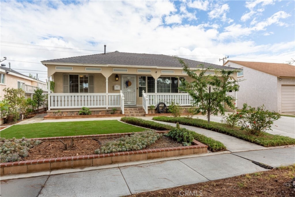 Photo - 5634 Oliva Ave (Lakewood, CA)