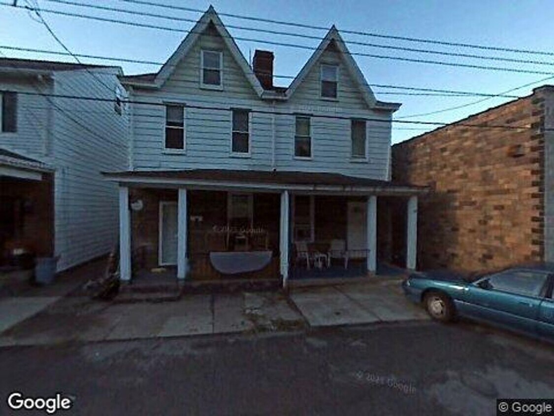 Charming two Bedroom in Sharpsburg! - Charming two Bedroom in Sharpsburg!