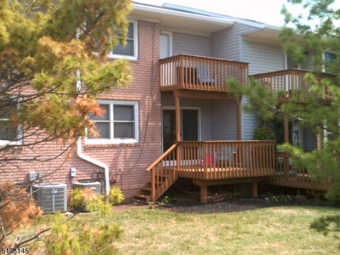 1070 Robin Rd, Hillsborough, NJ 08844 Townhome Rentals in