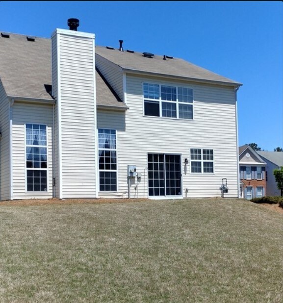 Back of house - 708 Melilot Ln