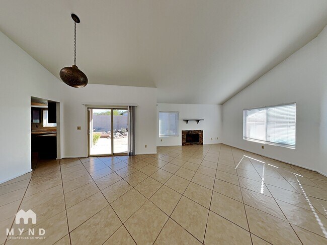 Foto del edificio - 10037 E Stella Rd