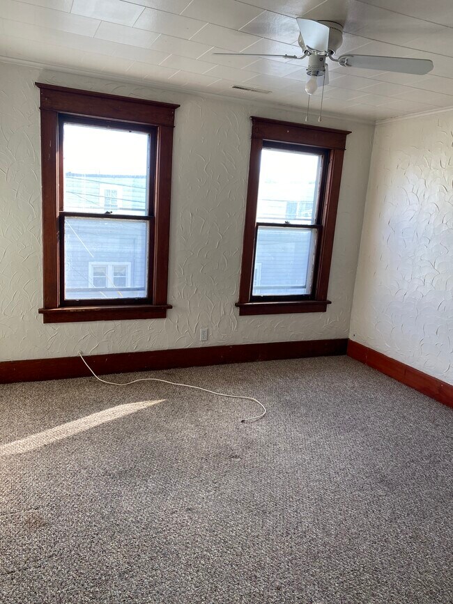 1115 Oliver St Unit C, North Tonawanda, NY 14120 Apartments in North