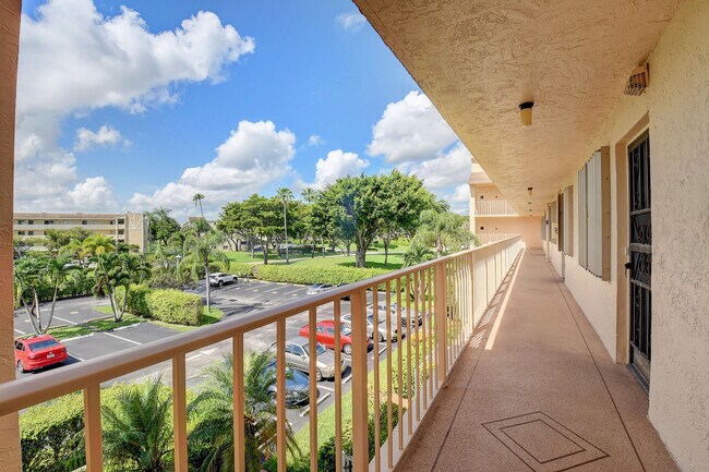 Foto del edificio - 7145 Huntington Ln