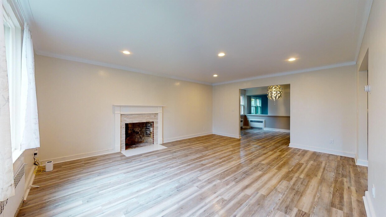 Primary Photo - 62 Lewis Dr