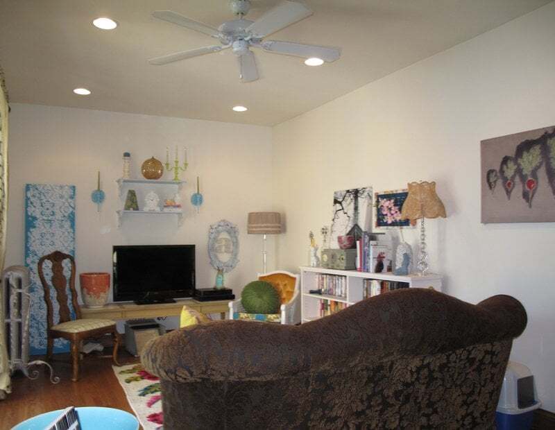 Primary Photo - 3331 W Berteau Ave