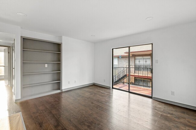 Foto del edificio - 12955 Woodforest Blvd