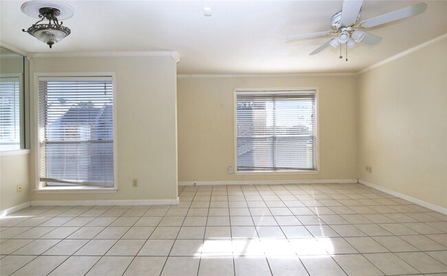 Foto del edificio - 6202 Skyline Dr