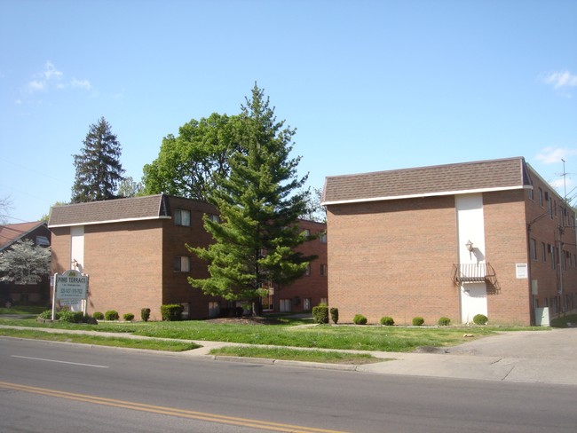 Primary Photo - Vernon Court Apartments