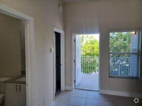 Building Photo - 3313 SW 8th Pl