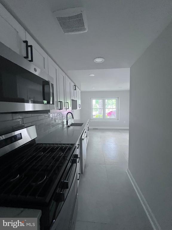 Foto del edificio - 14829 Emberdale Dr