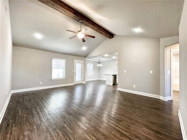 Foto del edificio - 1721 Charismatic Dr