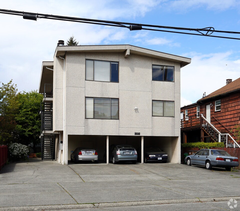 Building Photo - 2018 NW 59th St