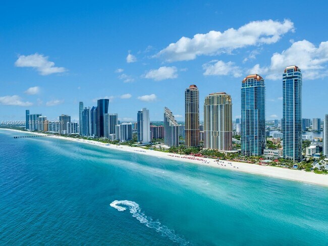 Foto del edificio - 17901 Collins Ave