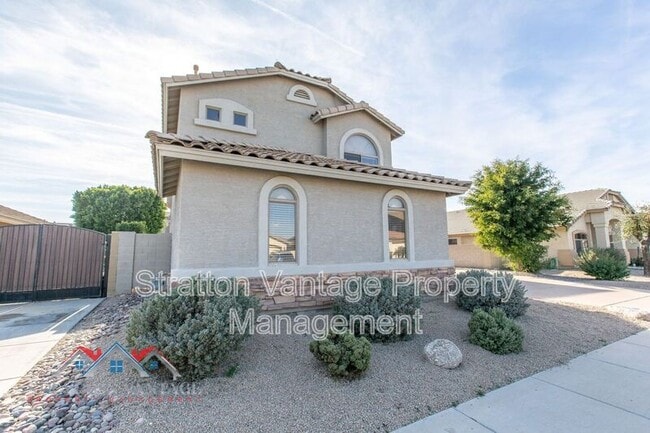 Building Photo - 16627 W McKinley St