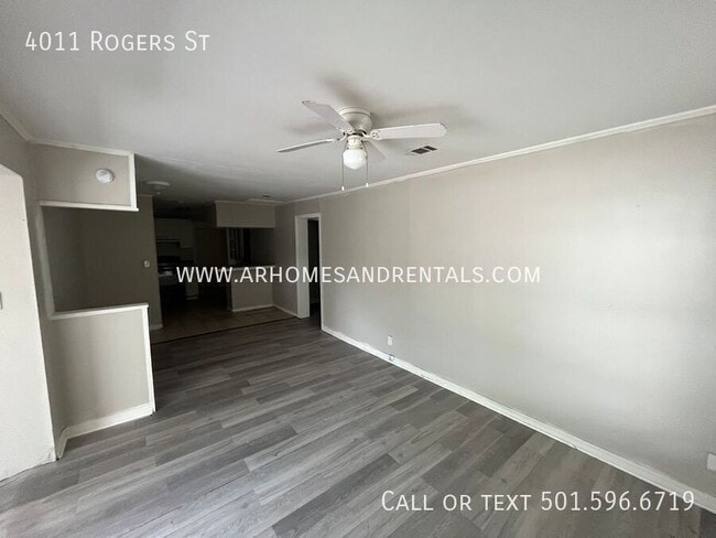 Building Photo - 4011 Rogers St