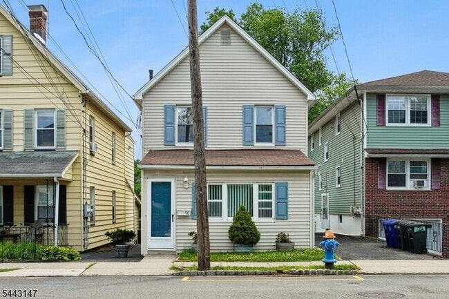 Building Photo - 96 Rector St