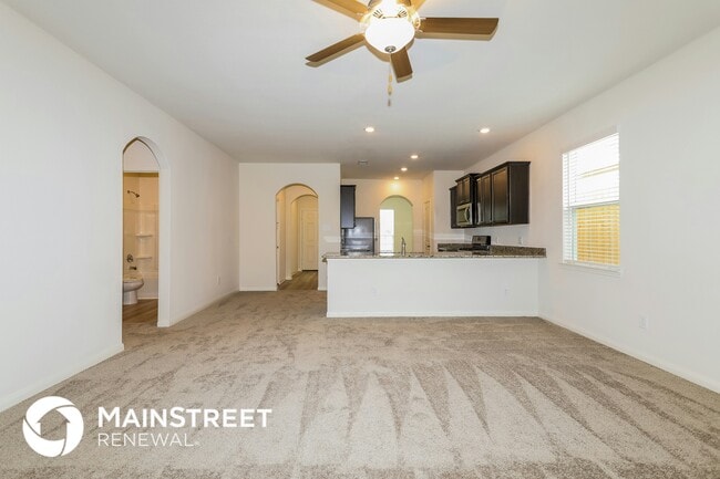 Building Photo - 26865 Steinbeck Dr