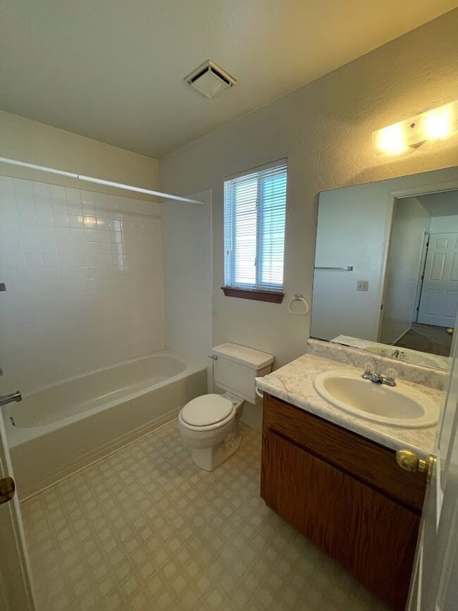 Building Photo - 1348 Kimmerling Rd