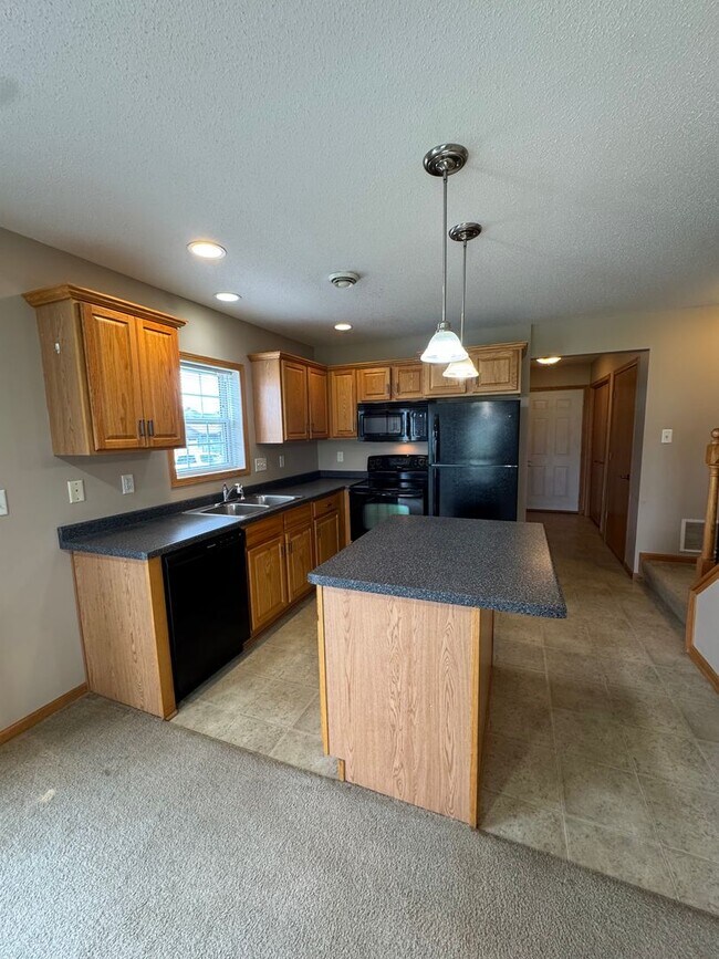 Foto del edificio - Townhome SW Rochester Mn 2 bedroom 2 bath ...