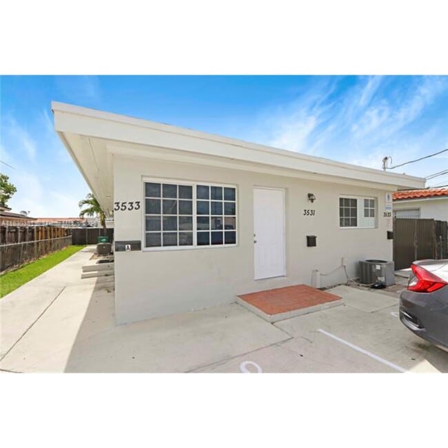 Building Photo - 3531 SW 91st Ave