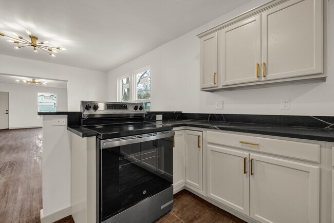 Foto del edificio - 1017 W Newton St