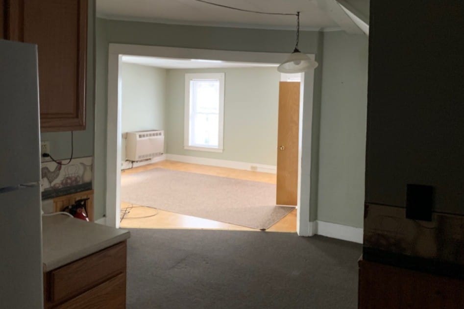 82 Crescent St, Rutland, VT 05701 Apartments in Rutland, VT