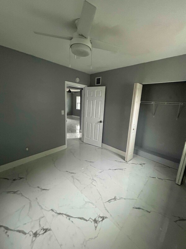 Foto del edificio - 1301 NW 12th St