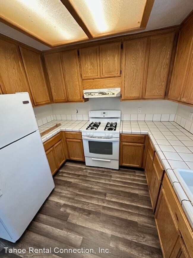 Building Photo - 3 br, 2 bath House - 1224 Tokochi St.