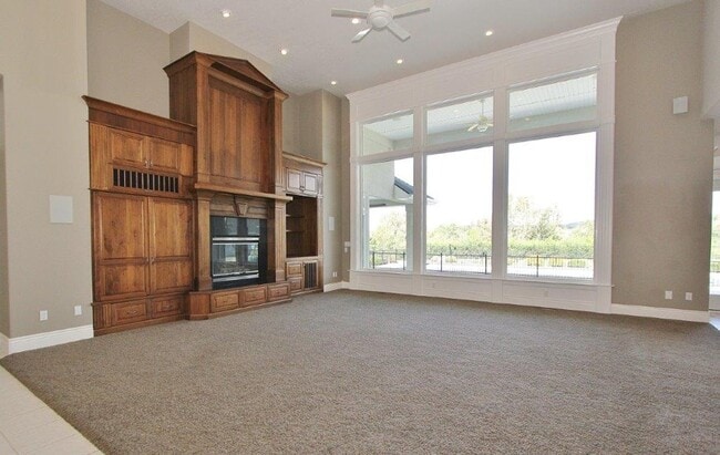 Building Photo - Immaculate & Captivating Home in Lexington Hills