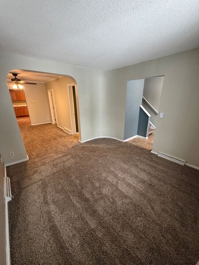 Foto del edificio - AVAILABLE NOW - 4 bed/1.5 bath Home In Superior