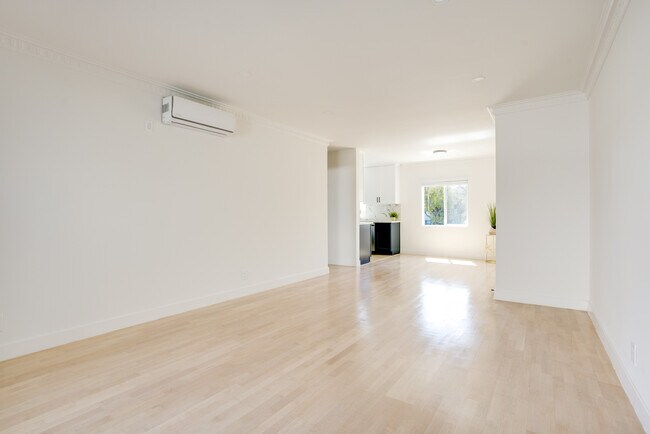 Foto del edificio - 1211 Detroit N St