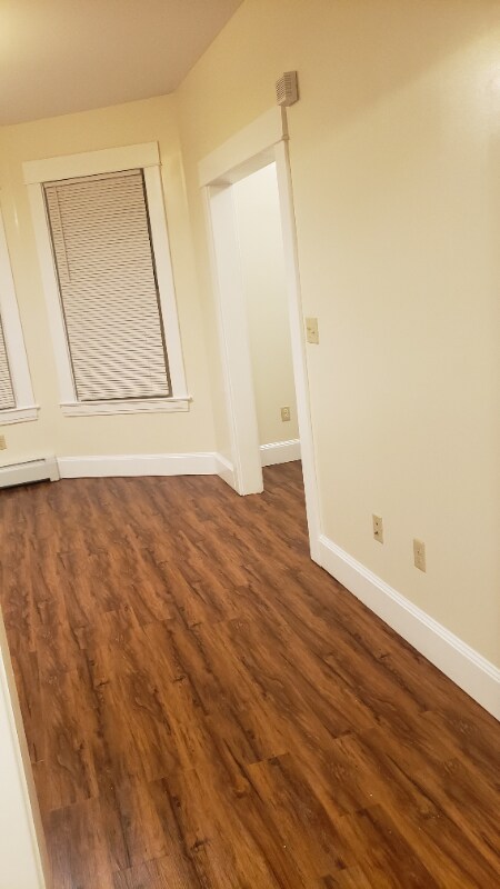 Foto principal - 753 Winchester Ave