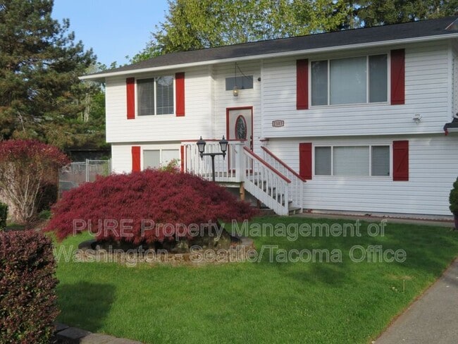Building Photo - 2103 29th Ave SE