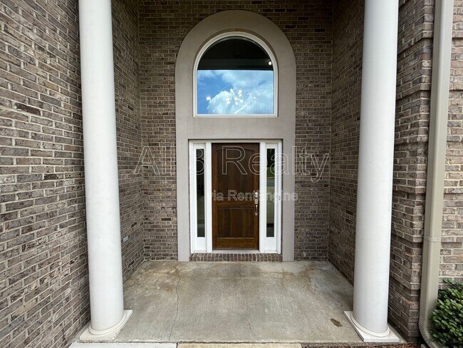 Foto del edificio - 1924 Wyngate Loop