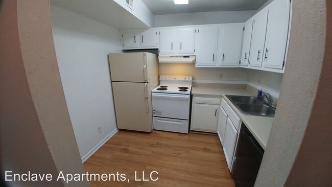 Building Photo - 222 Sandpiper Dr