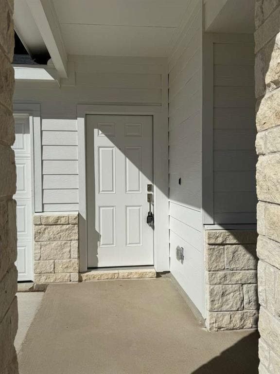 Building Photo - 591 Sormonne Lp