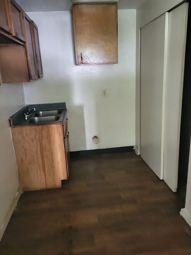 Foto del edificio - 444 Groveland Ave