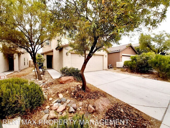 Building Photo - 4 br, 3 bath House - 10116 DESERT TREES ST